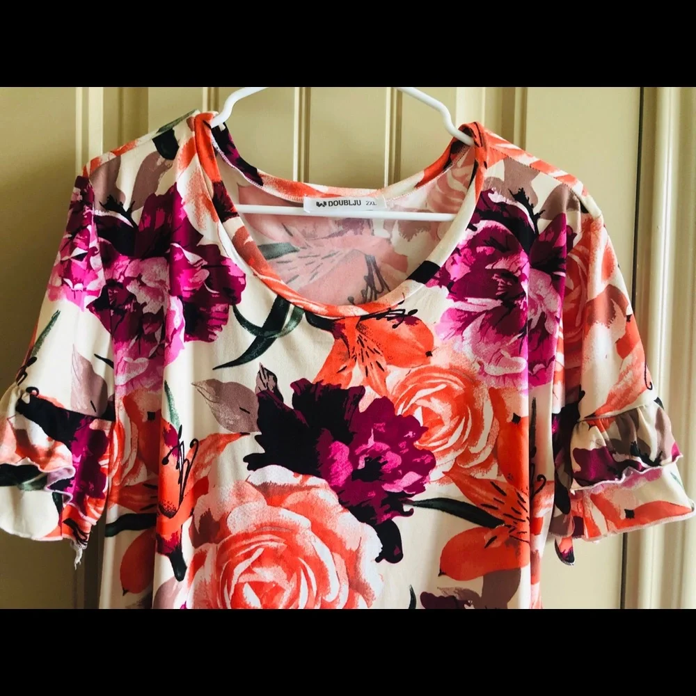 Cute floral dress - Picture 3 of 4